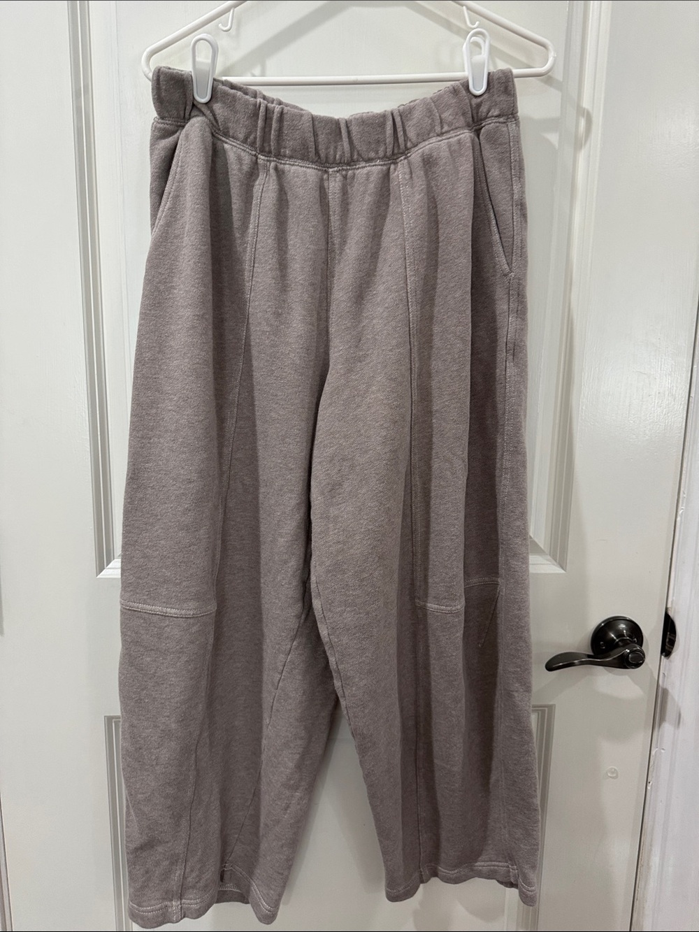 aerie Heather Taupe barrel leg ankle